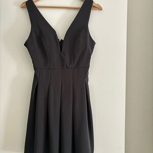 Chic Black Sleeveless Mini Dress